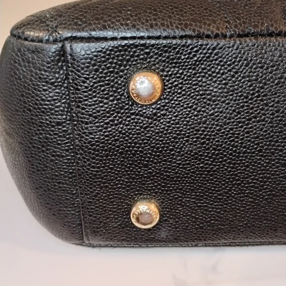 EUC MetroCity Quilted Caviar Leather Tote Bag with GHW - Picture 16 of 17